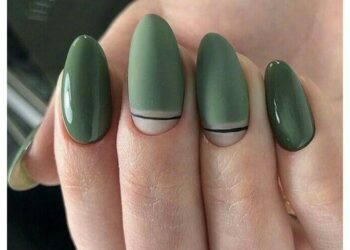 Nail màu xanh rêu đậm